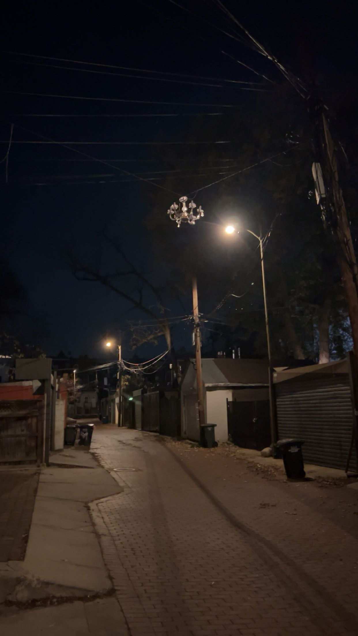 chandelier.jpg