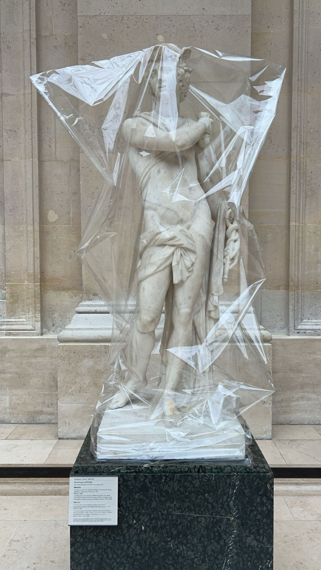 vaporwavestatue