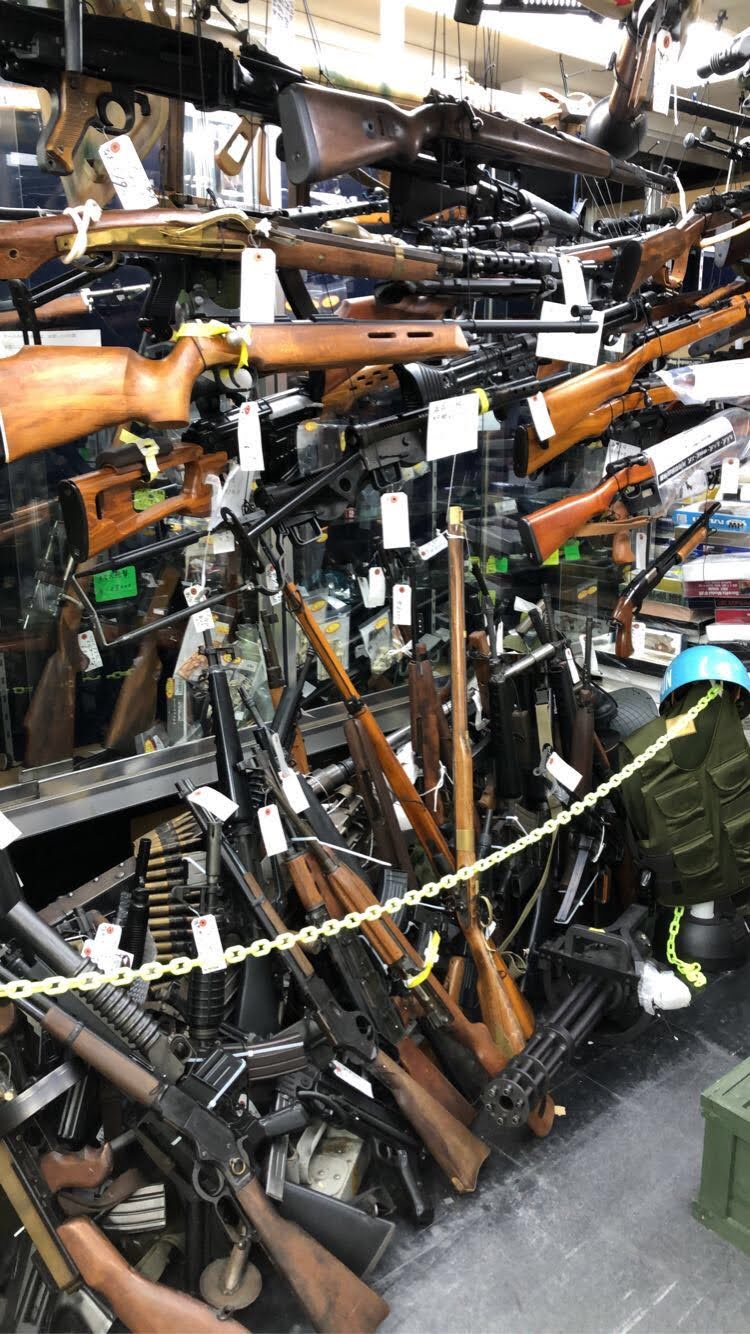 gunsgunsguns